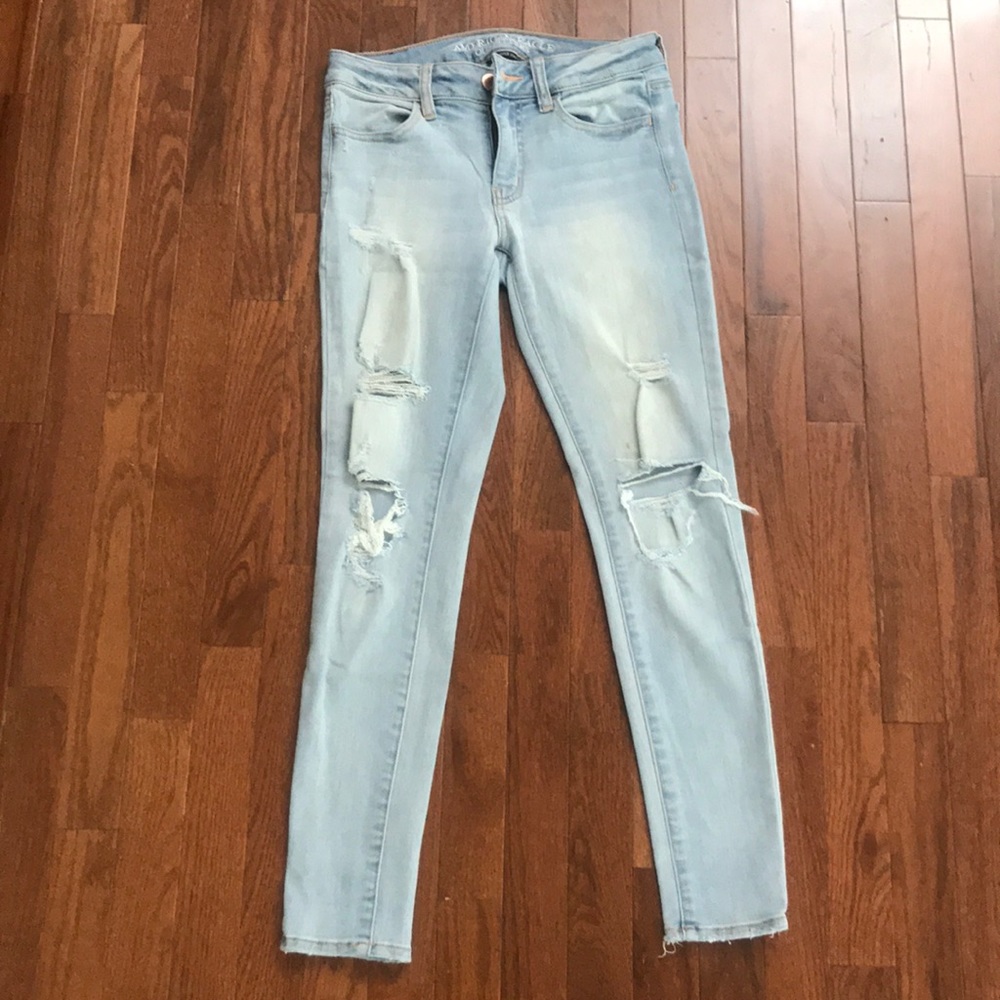 Super stretch light wash jeans
